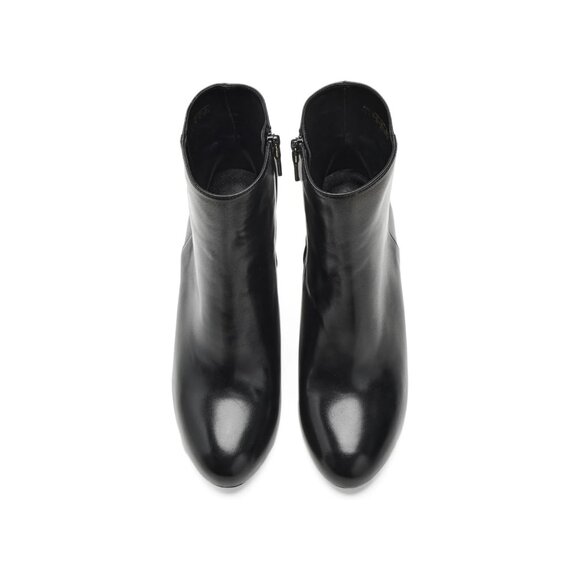 Stuart Weitzman $650 Babette Zip Bootie Black Calfskin Leather 60 Sz 9.5  NIB! - Picture 6 of 7